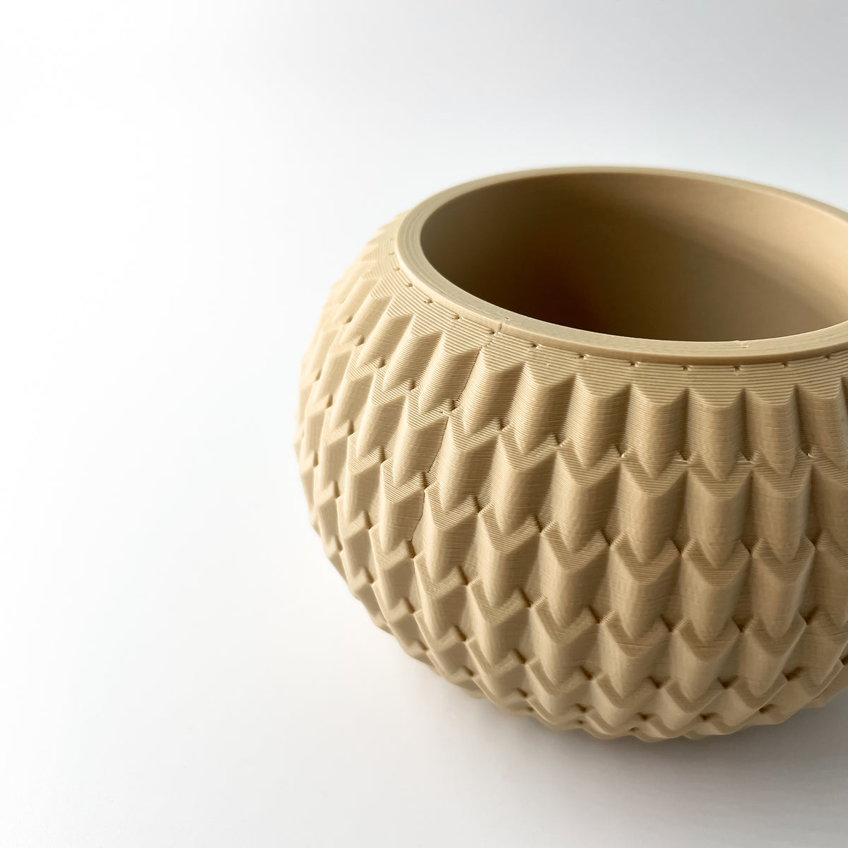 Iver geometric indoor planter, product view 5