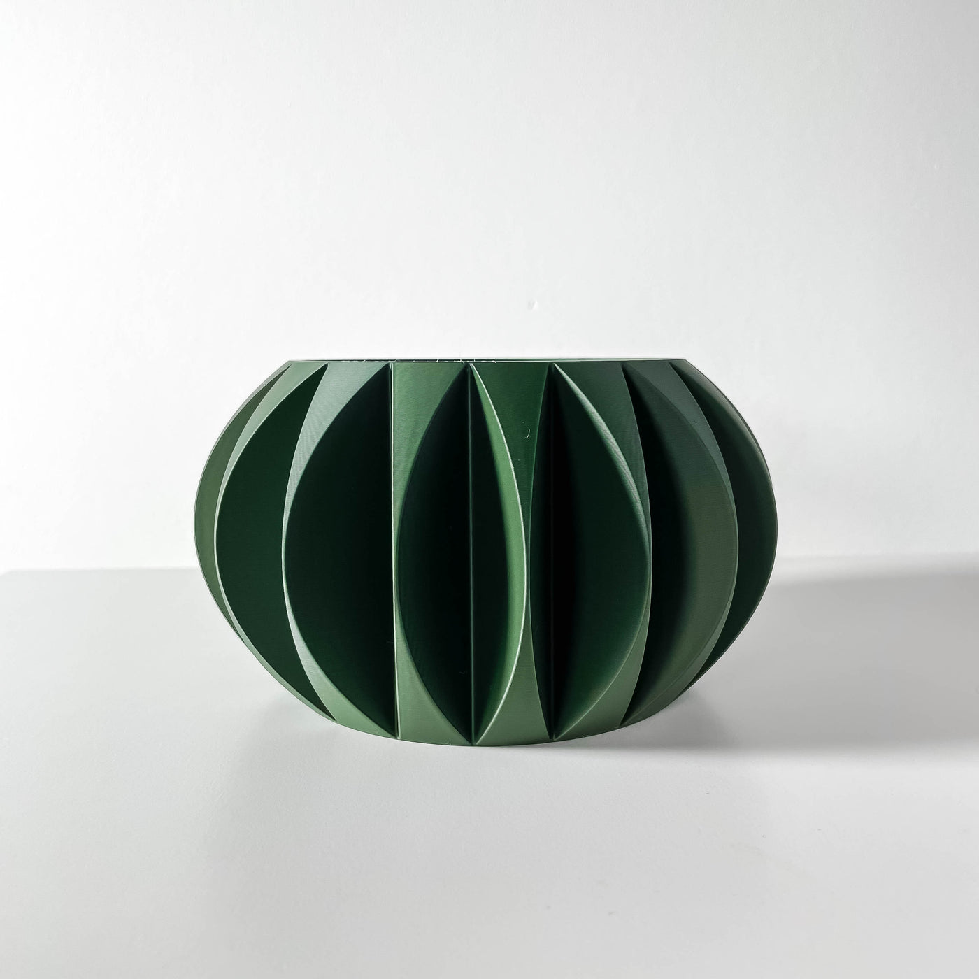 Kire geometric indoor planter, product view 4