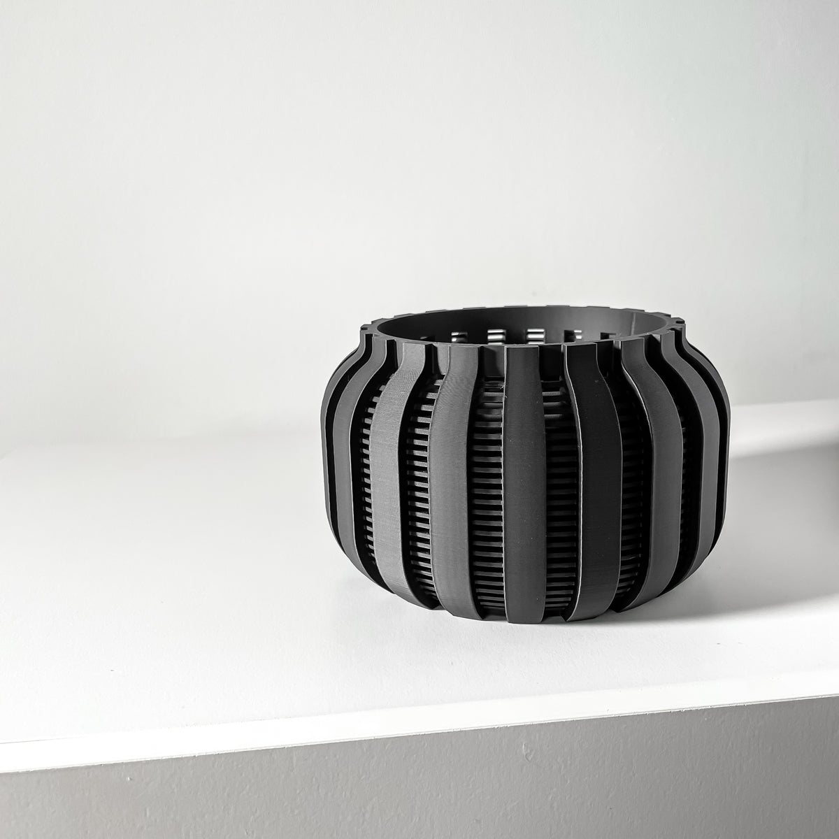 Avix ventilated orchid pot with rounded ribs, openwork detail