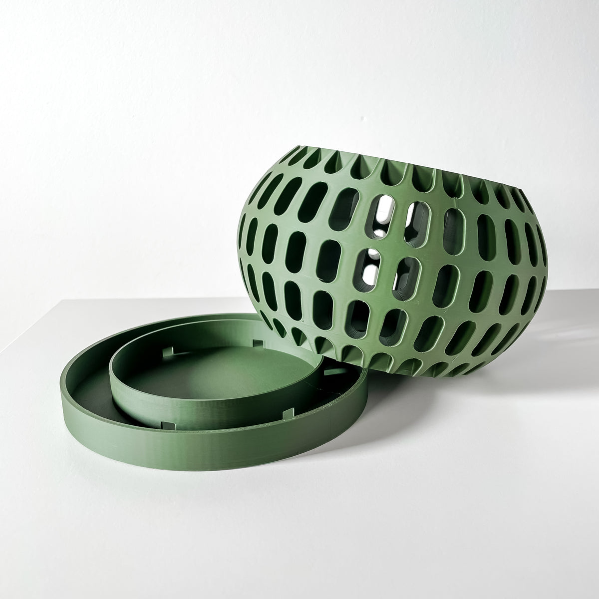 Brex rounded open grid ventilated orchid pot, bottom tray view