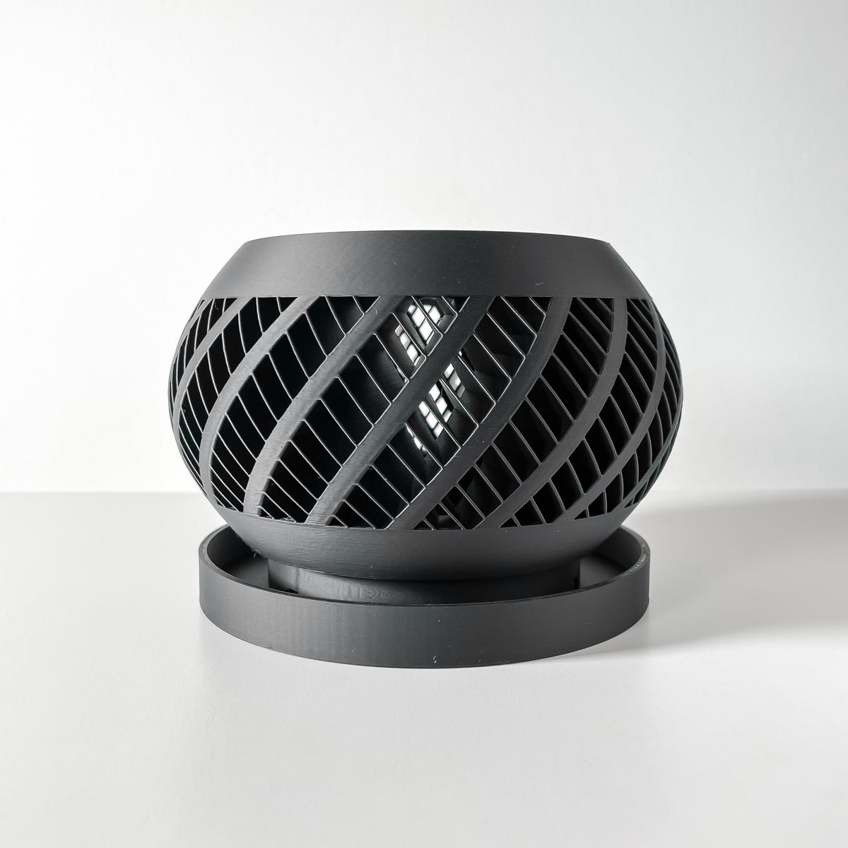 Elvik spiral ribs ventilated orchid pot, front view
