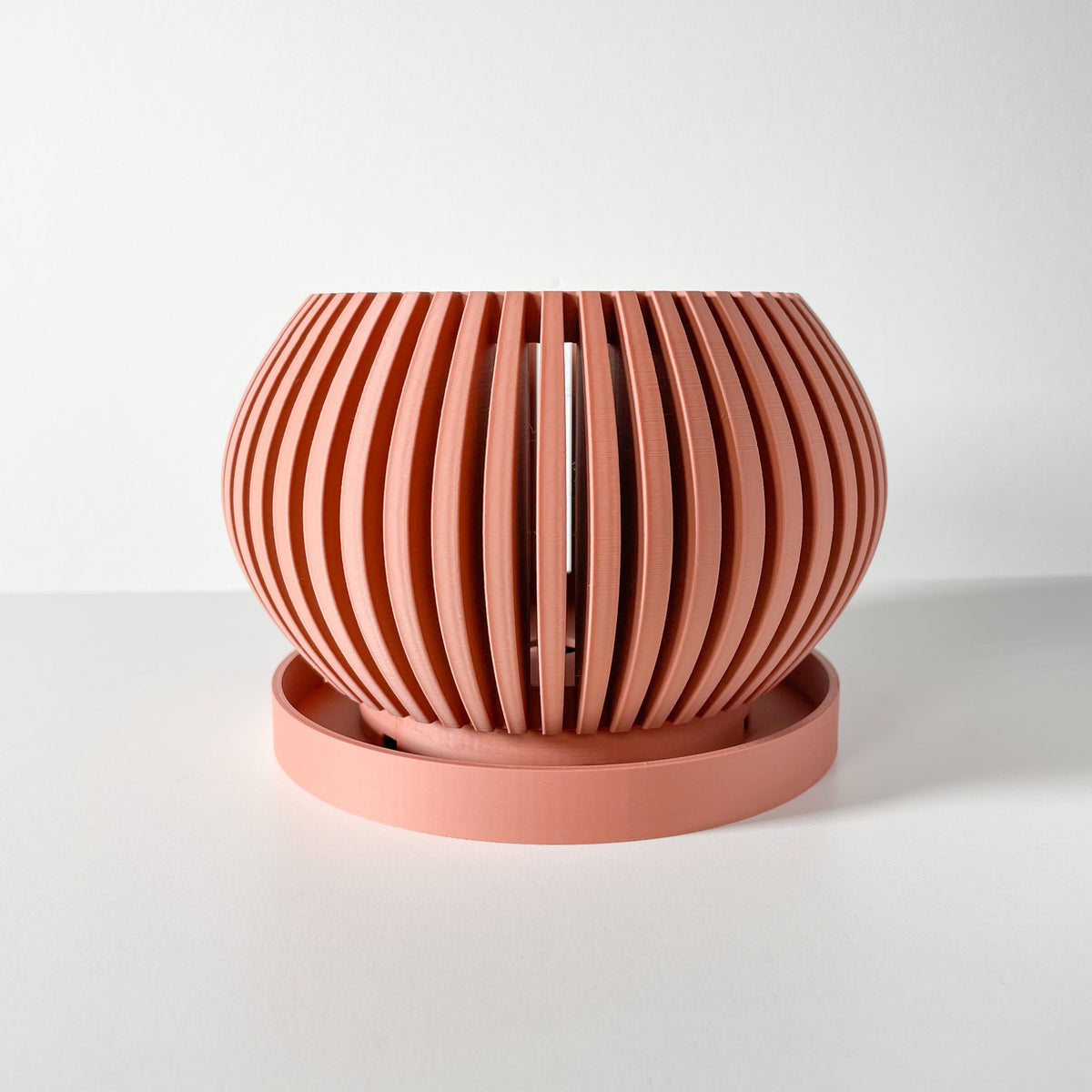 Rakor rounded vertical slats ventilated orchid pot, top opening view