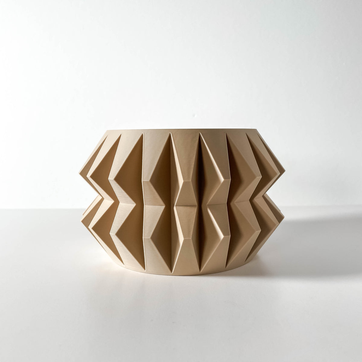 Almin sculptural indoor planter, product view 4