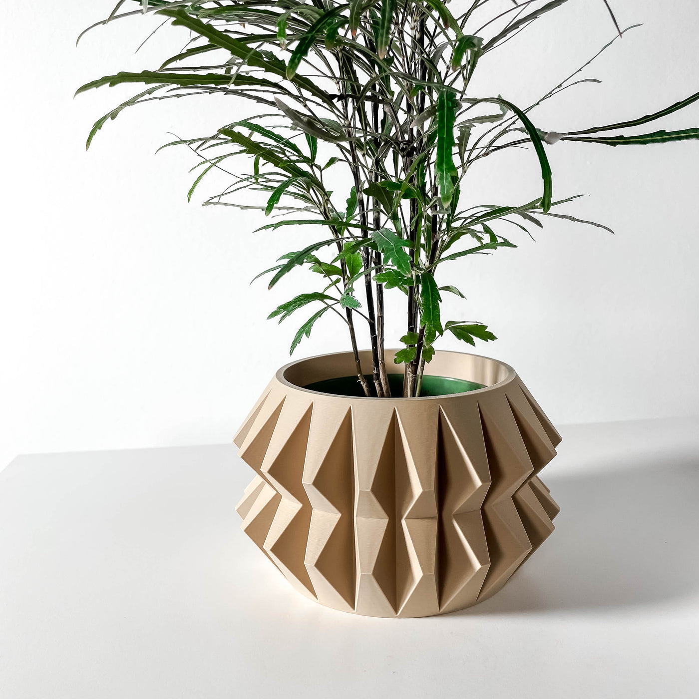 Almin sculptural indoor planter, product view 2