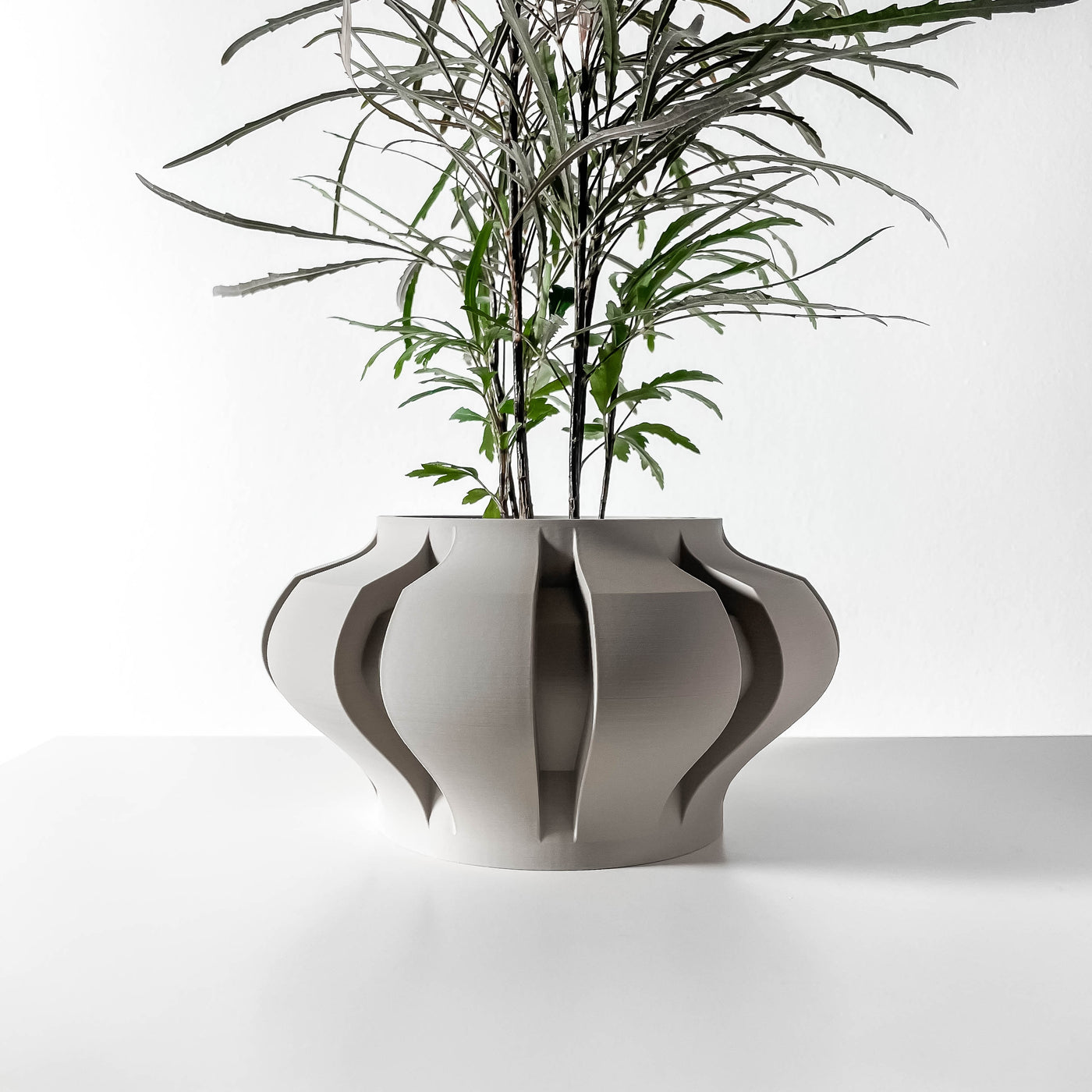 Ariko flowing texture indoor planter, product view 1