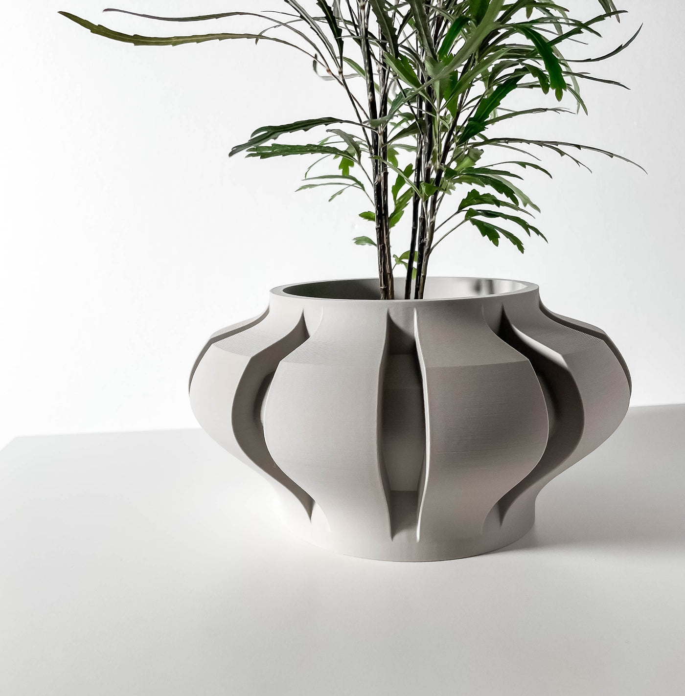 Ariko flowing texture indoor planter, product view 3