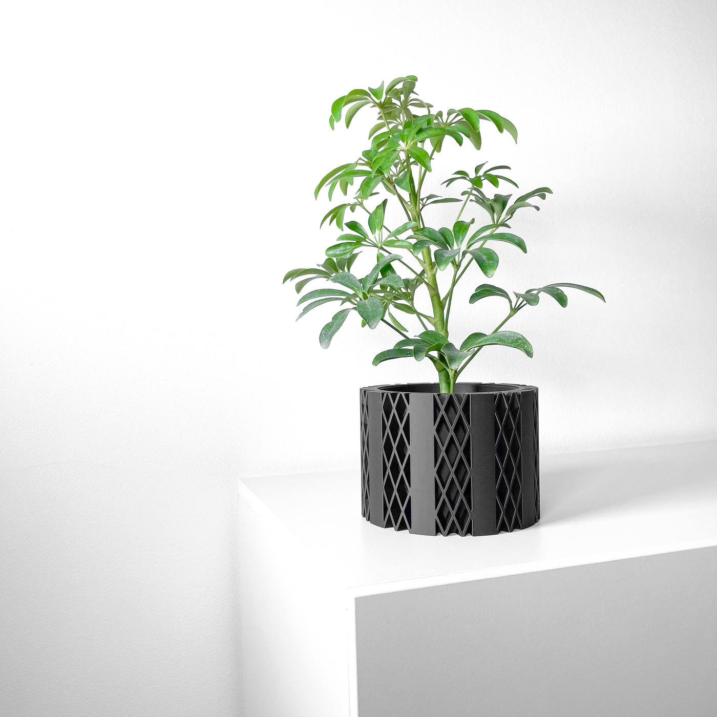 Arven woven texture indoor planter, product view 2