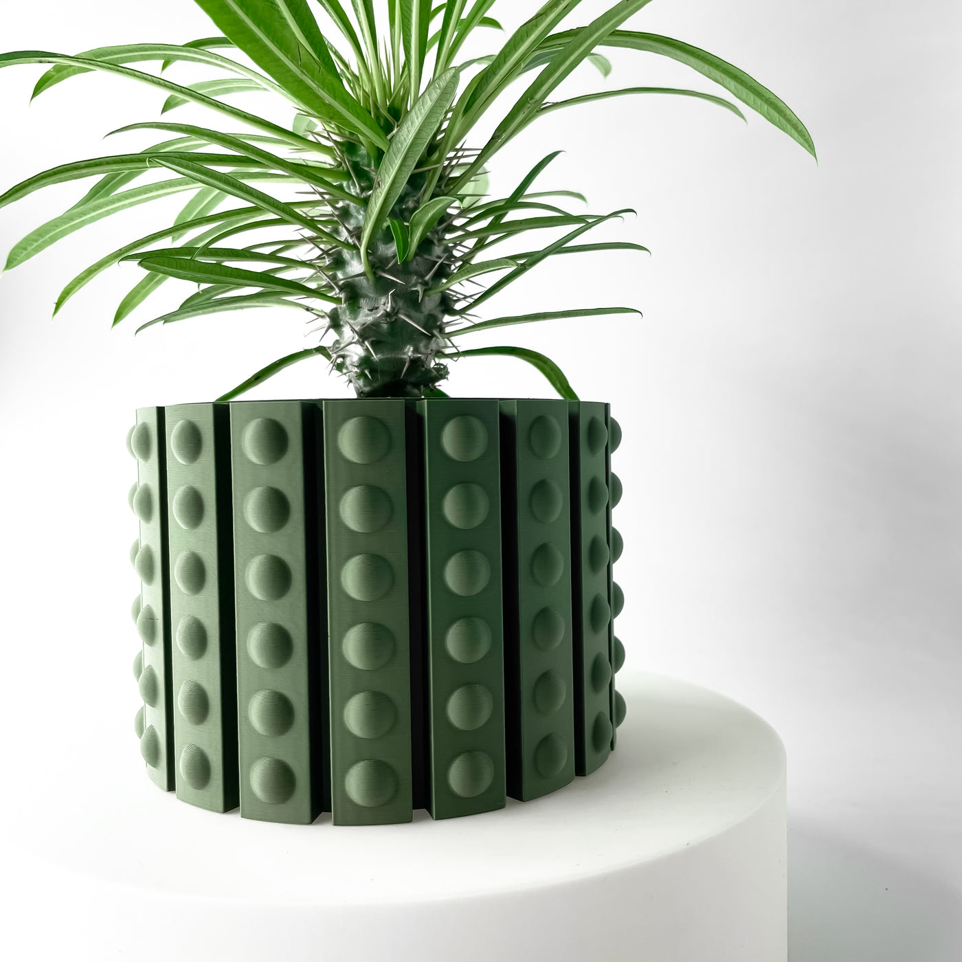 Belio ribbed indoor planter, product view 1