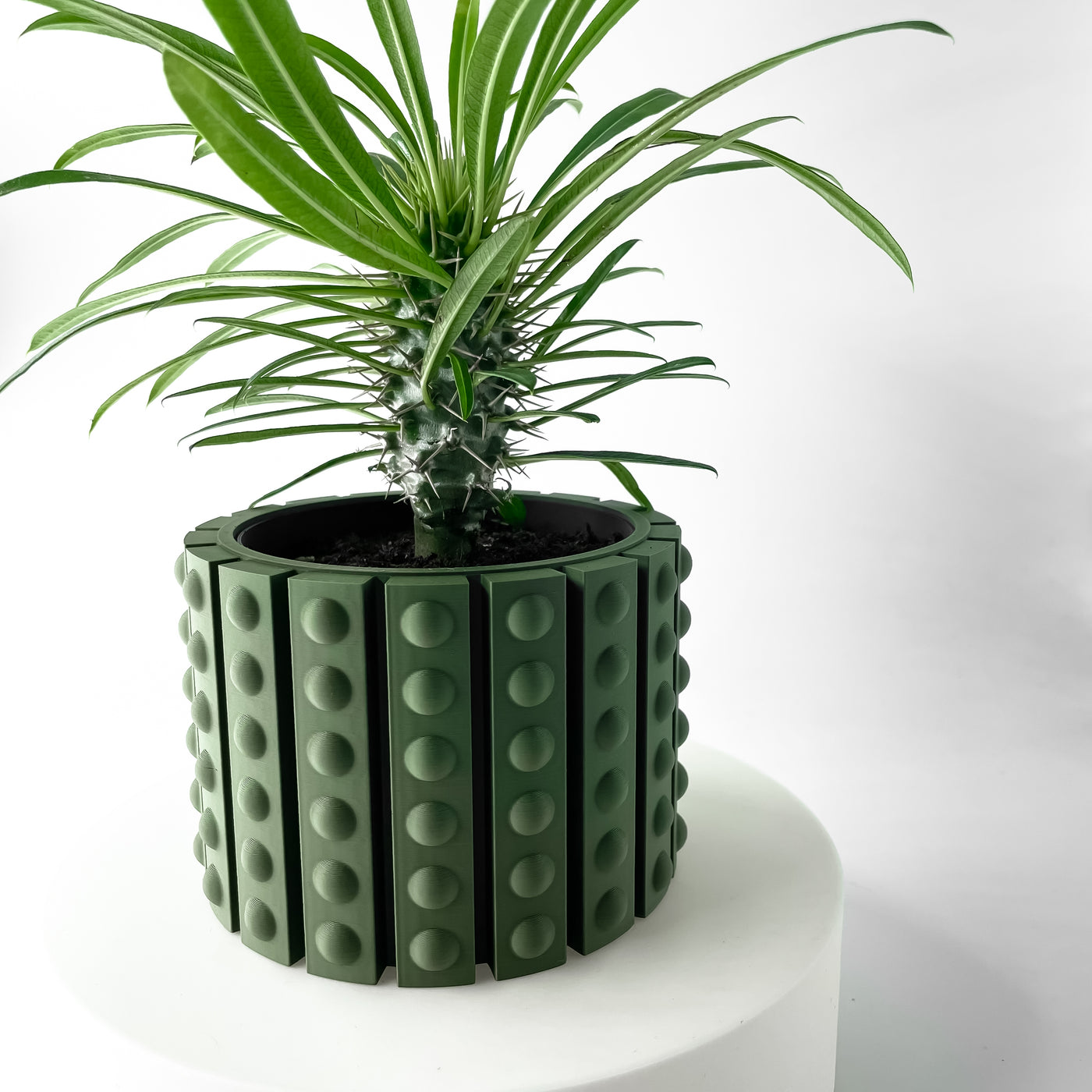 Belio ribbed indoor planter, product view 2