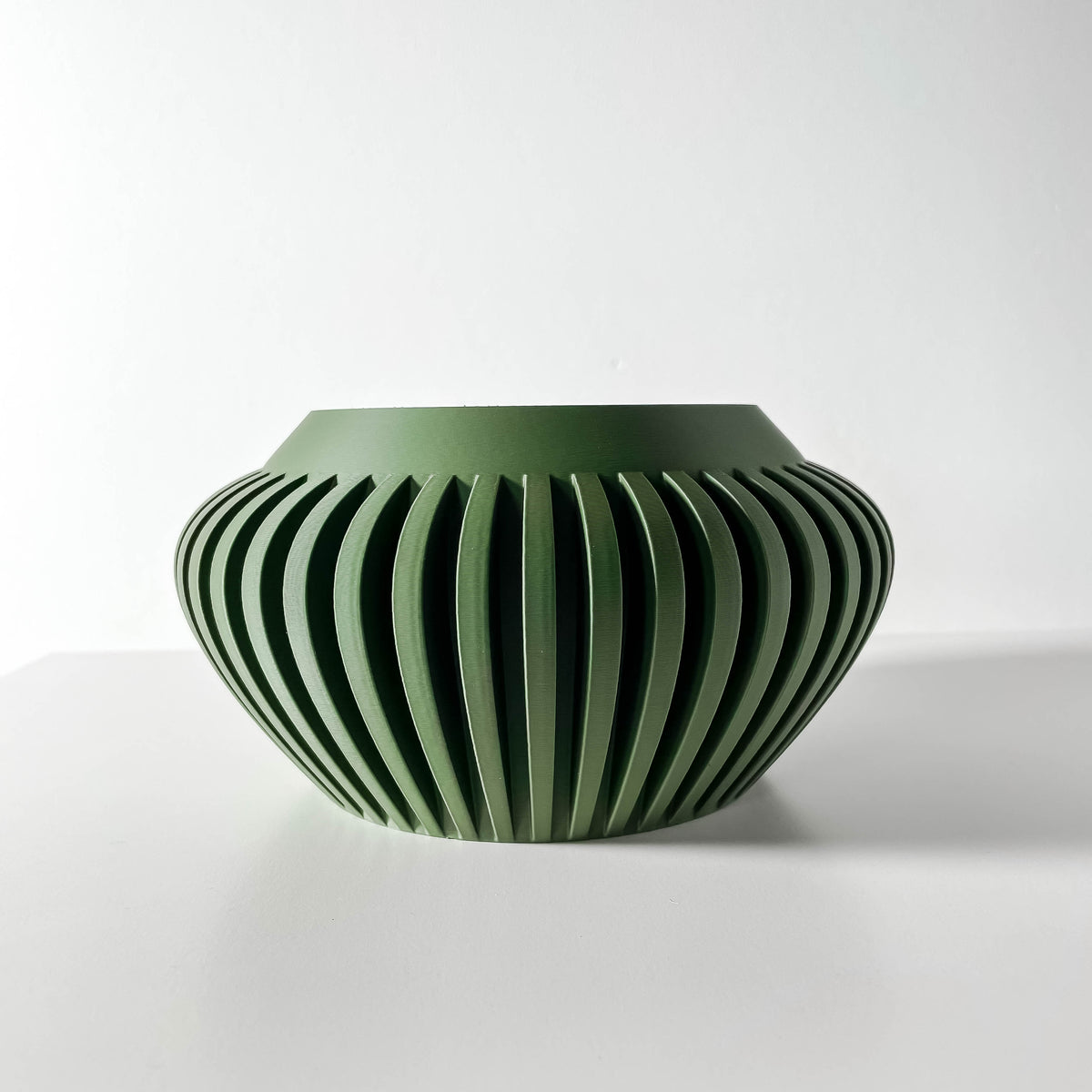 Caios textured indoor planter, product view 4