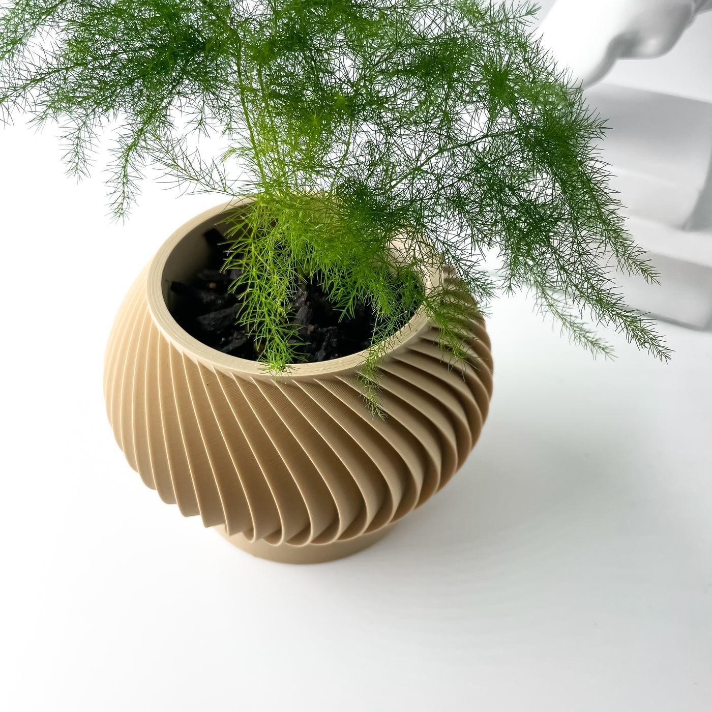 Caleth spiral indoor planter, product view 3
