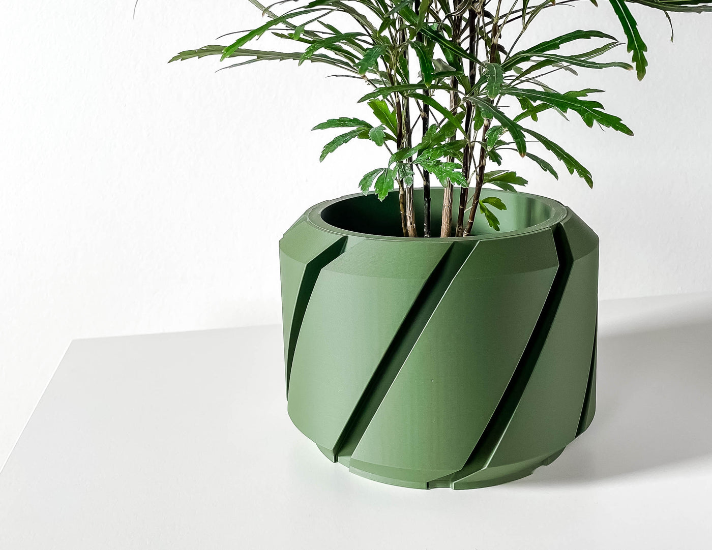 Cens geometric indoor planter, product view 2
