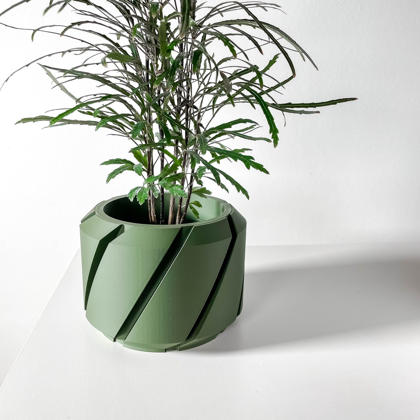 Cens geometric indoor planter, product view 3
