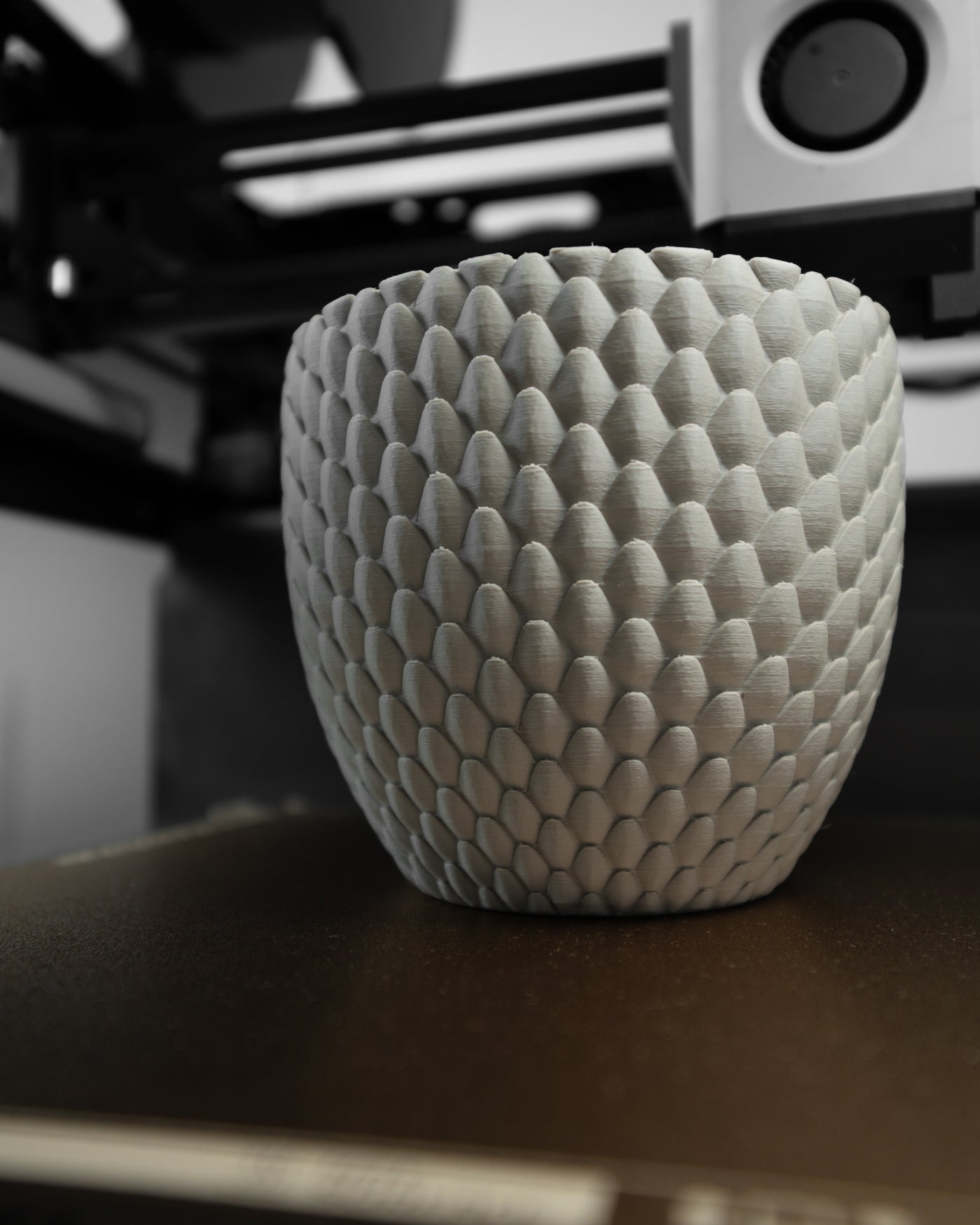 Dragonscale scale texture indoor planter, product view 3
