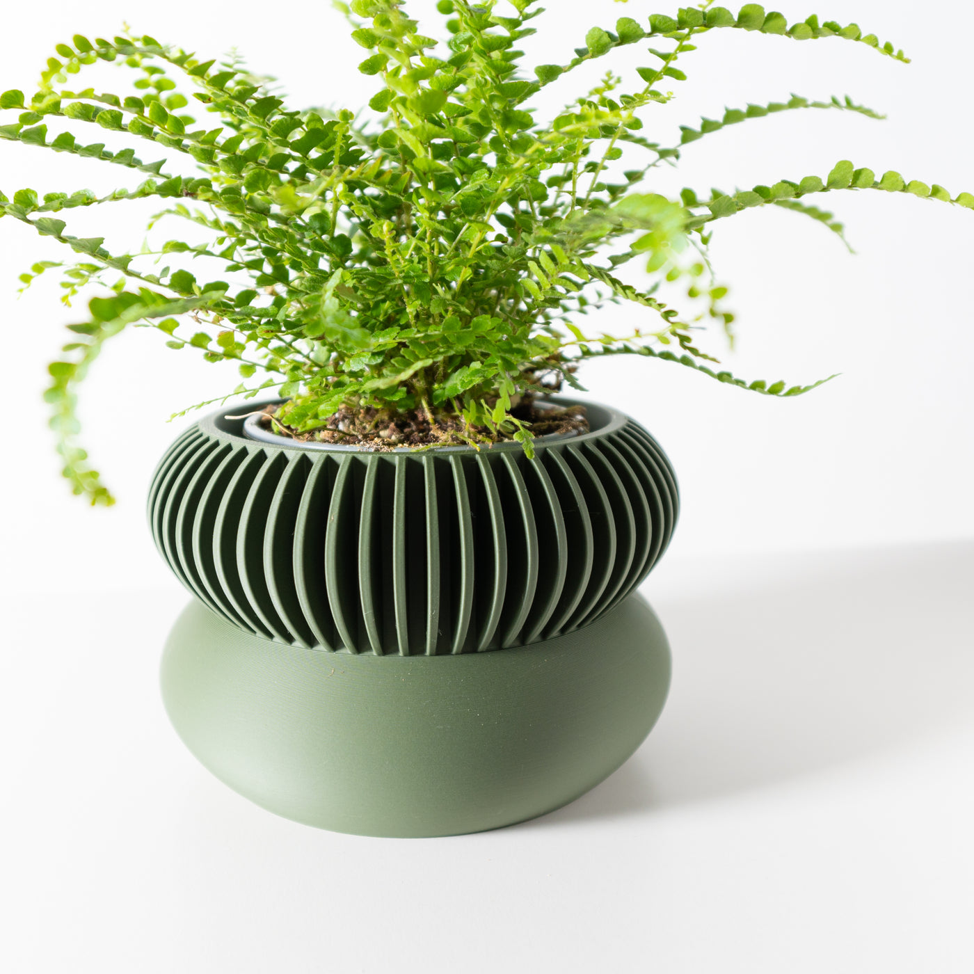 Elomi ribbed indoor planter, product view 6