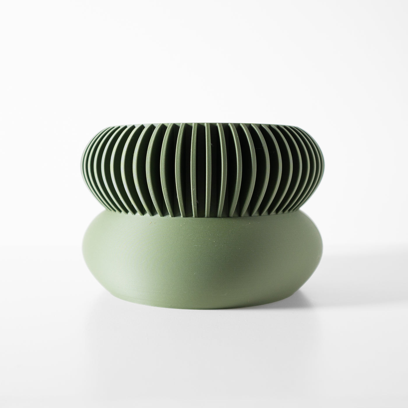 Elomi ribbed indoor planter, product view 7