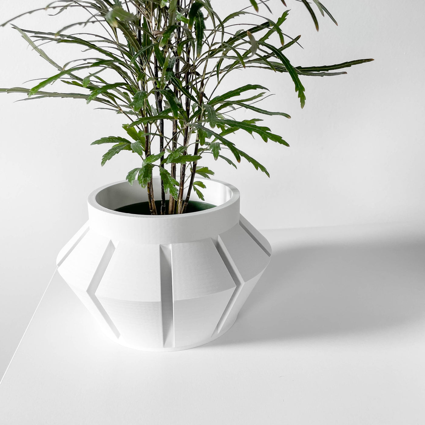 Erno flowing texture indoor planter, product view 2
