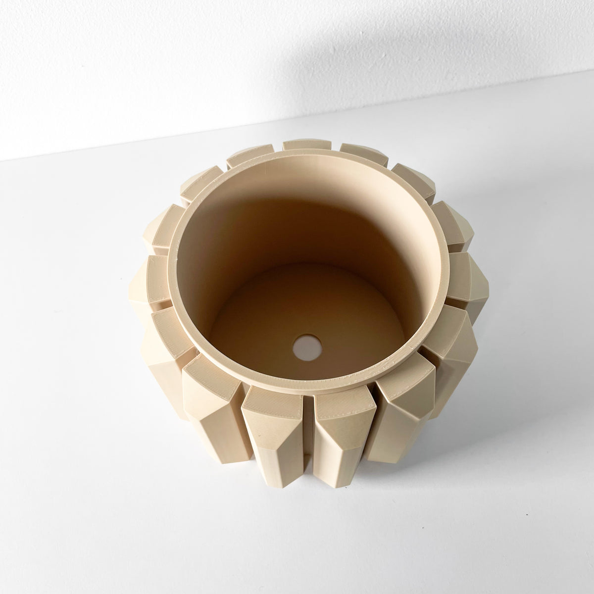 Ferix flowing texture indoor planter, product view 6