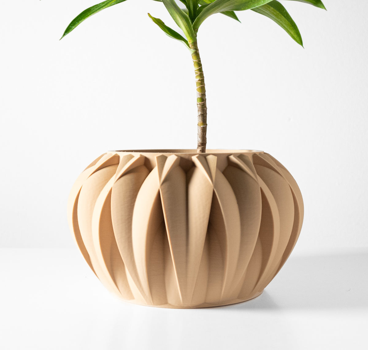 Halden sculptural indoor planter, product view 2