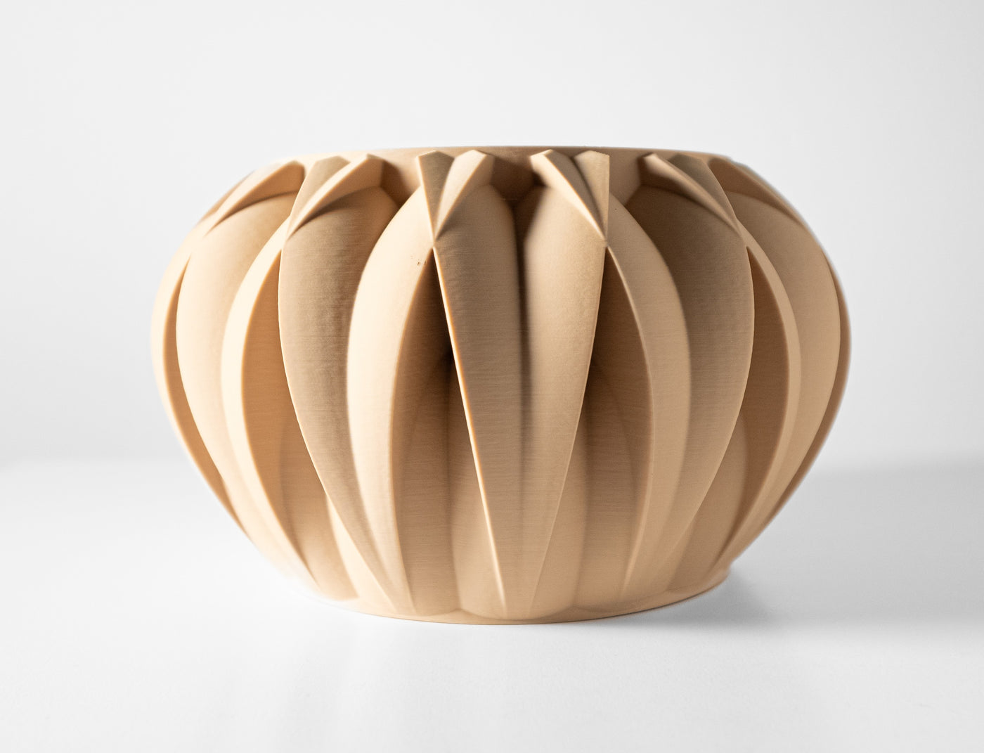 Halden sculptural indoor planter, product view 5