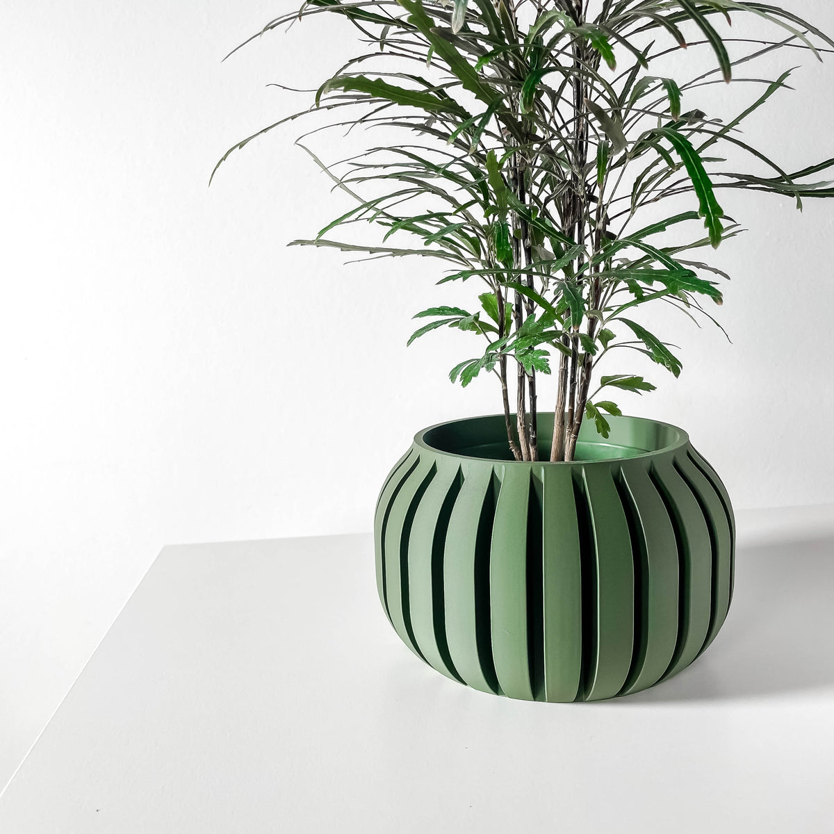 Juse geometric indoor planter, product view 1
