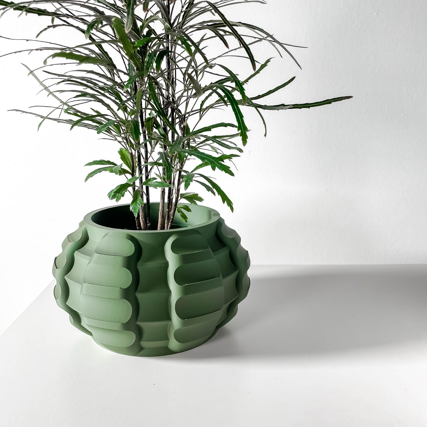 Jute textured indoor planter, product view 2