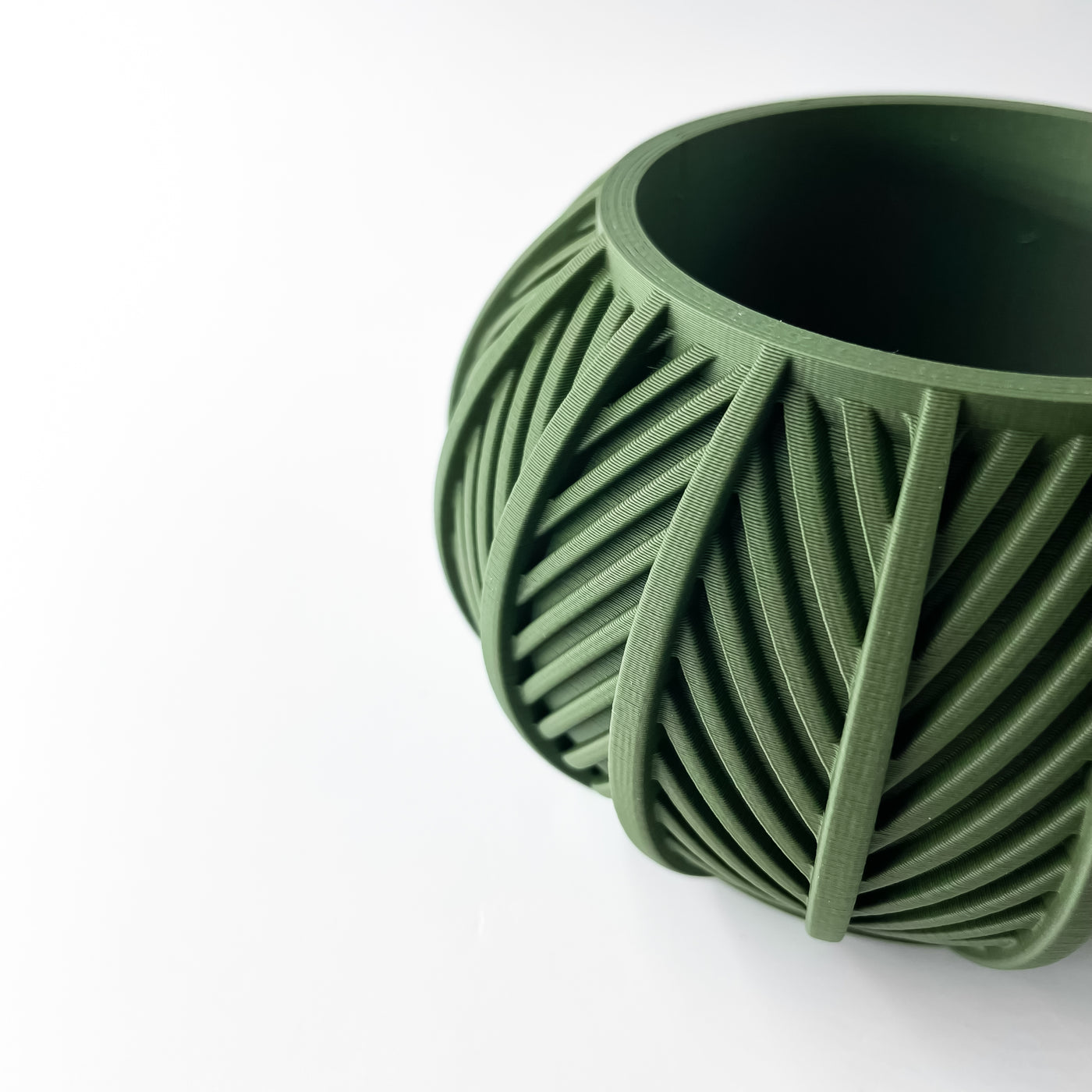 Lorv flowing texture indoor planter, product view 4