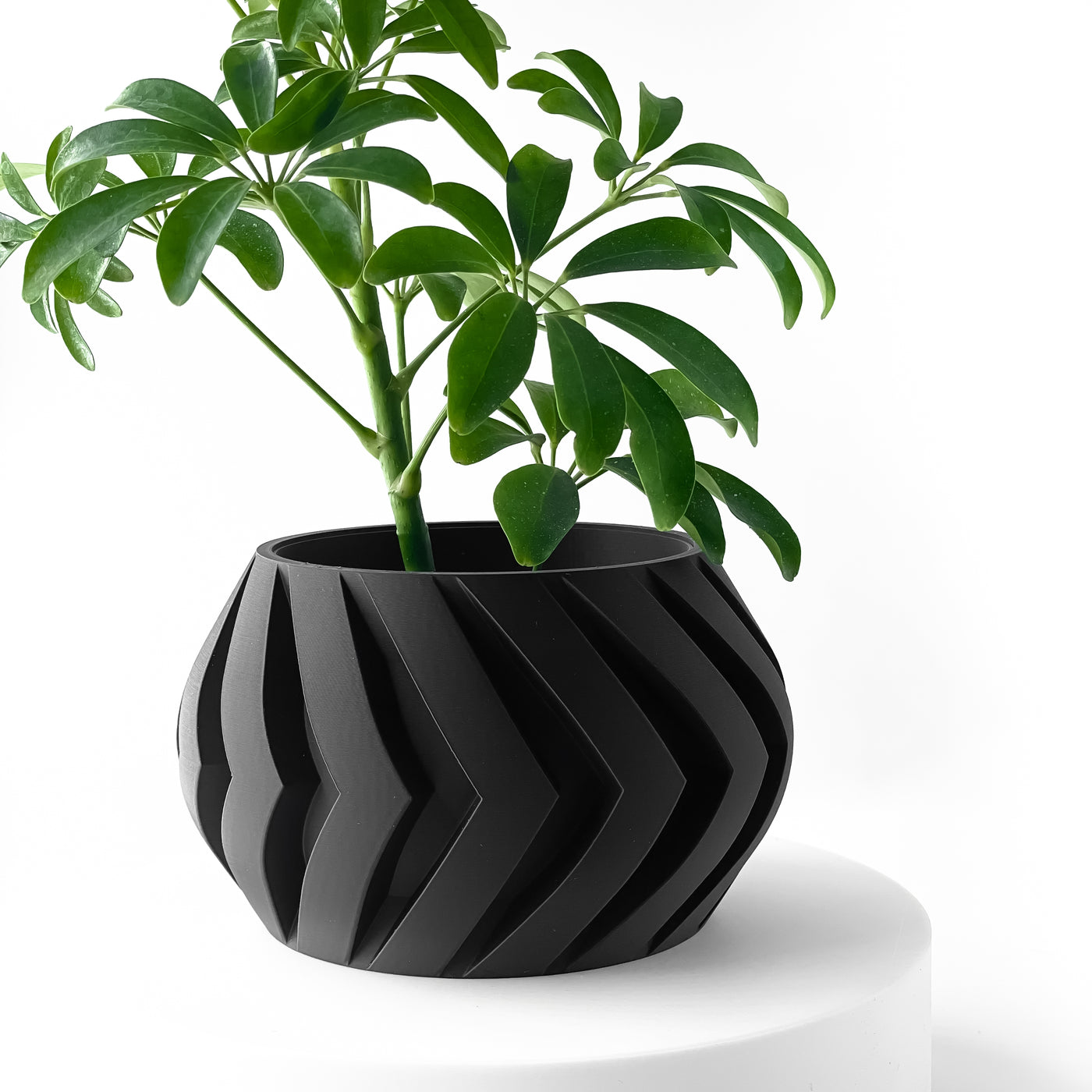 Manse flowing texture indoor planter, product view 1