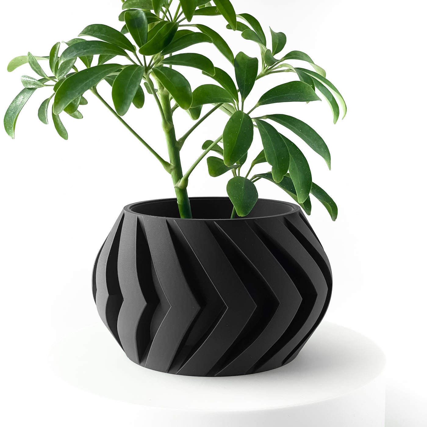 Manse flowing texture indoor planter, product view 2