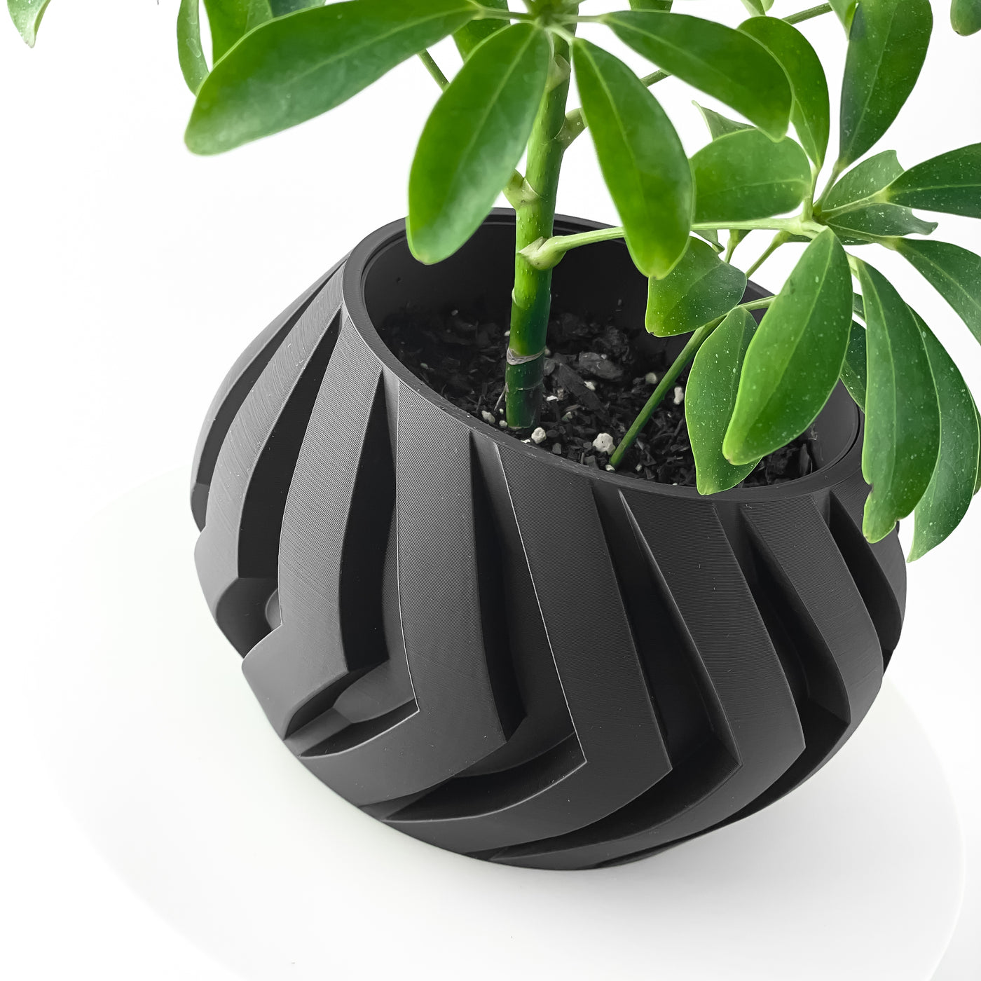 Manse flowing texture indoor planter, product view 3