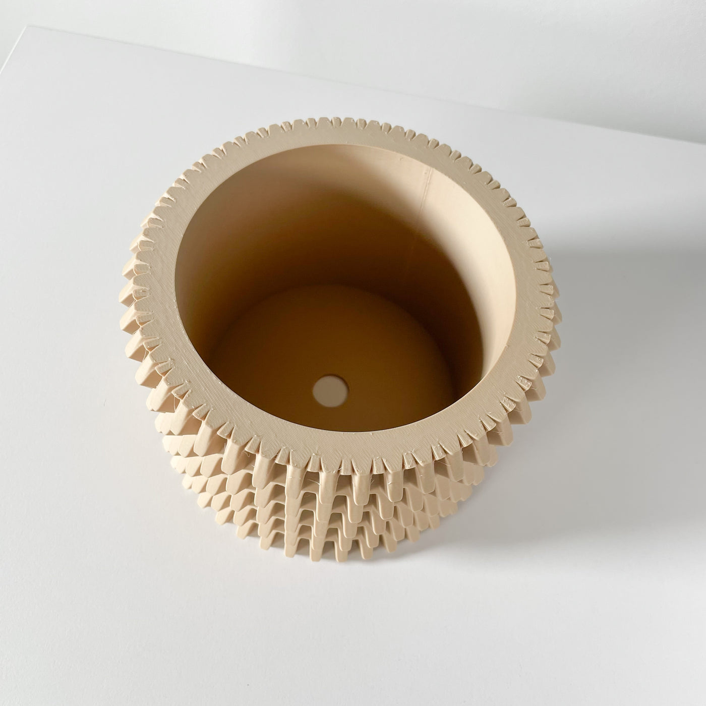 Nimex flowing texture indoor planter, product view 5