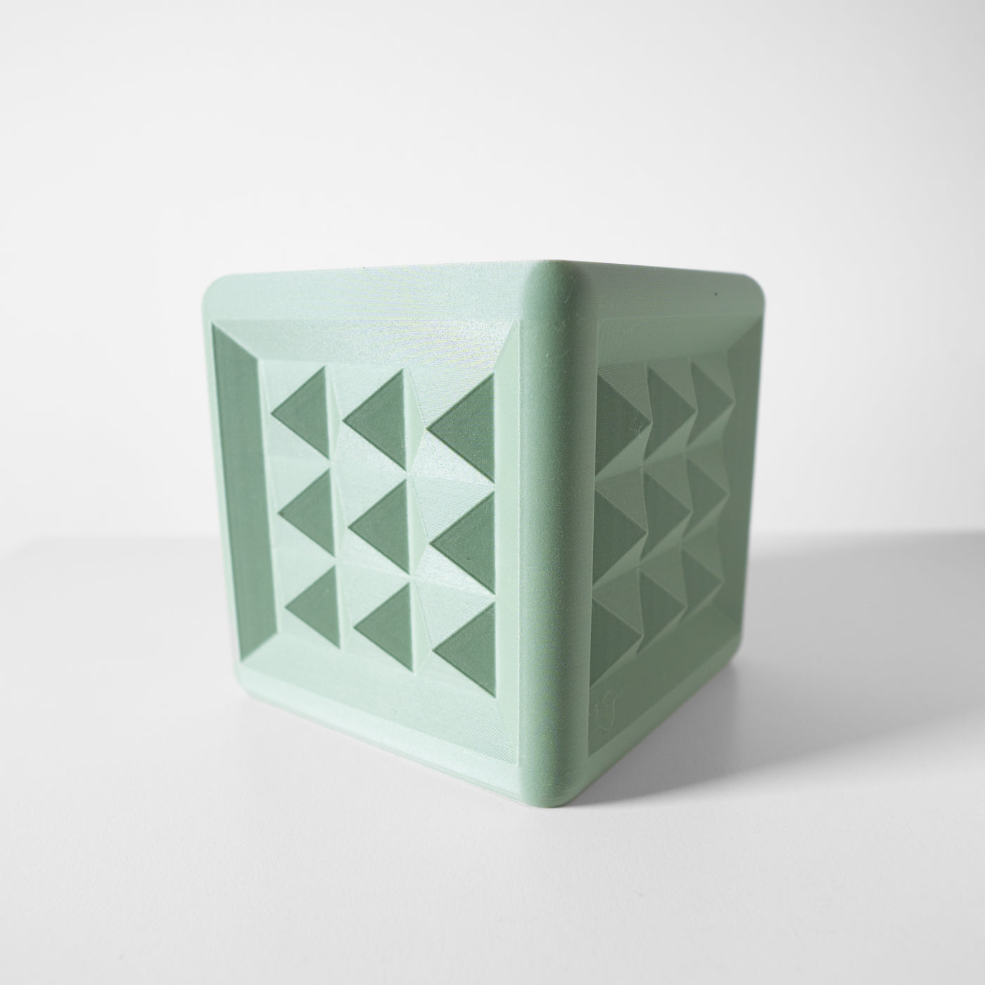 Novo square square indoor planter, product view 4