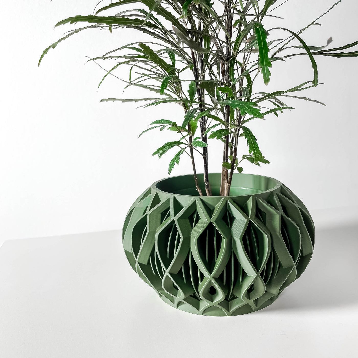 Octa woven texture indoor planter, product view 4