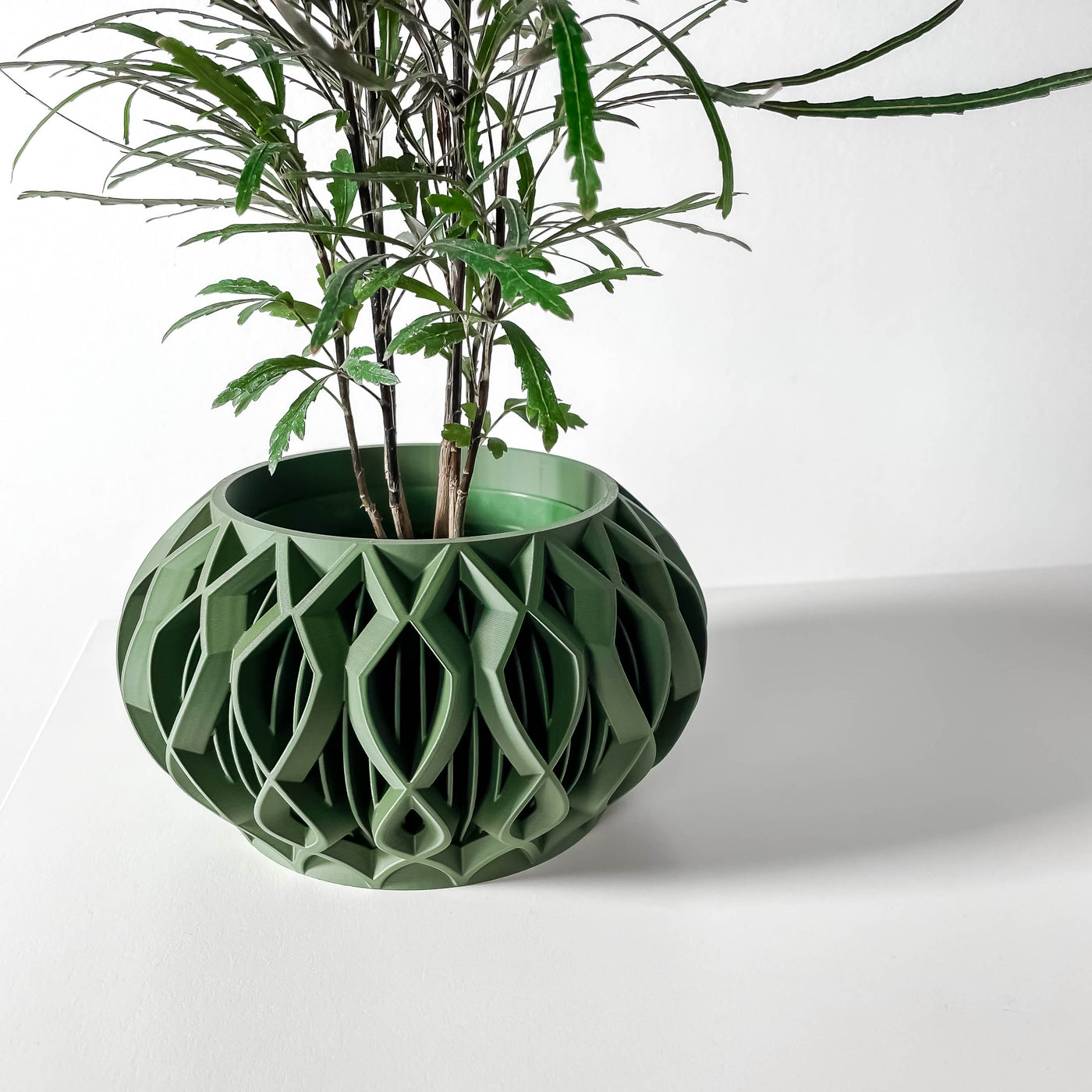 Octa woven texture indoor planter, product view 5