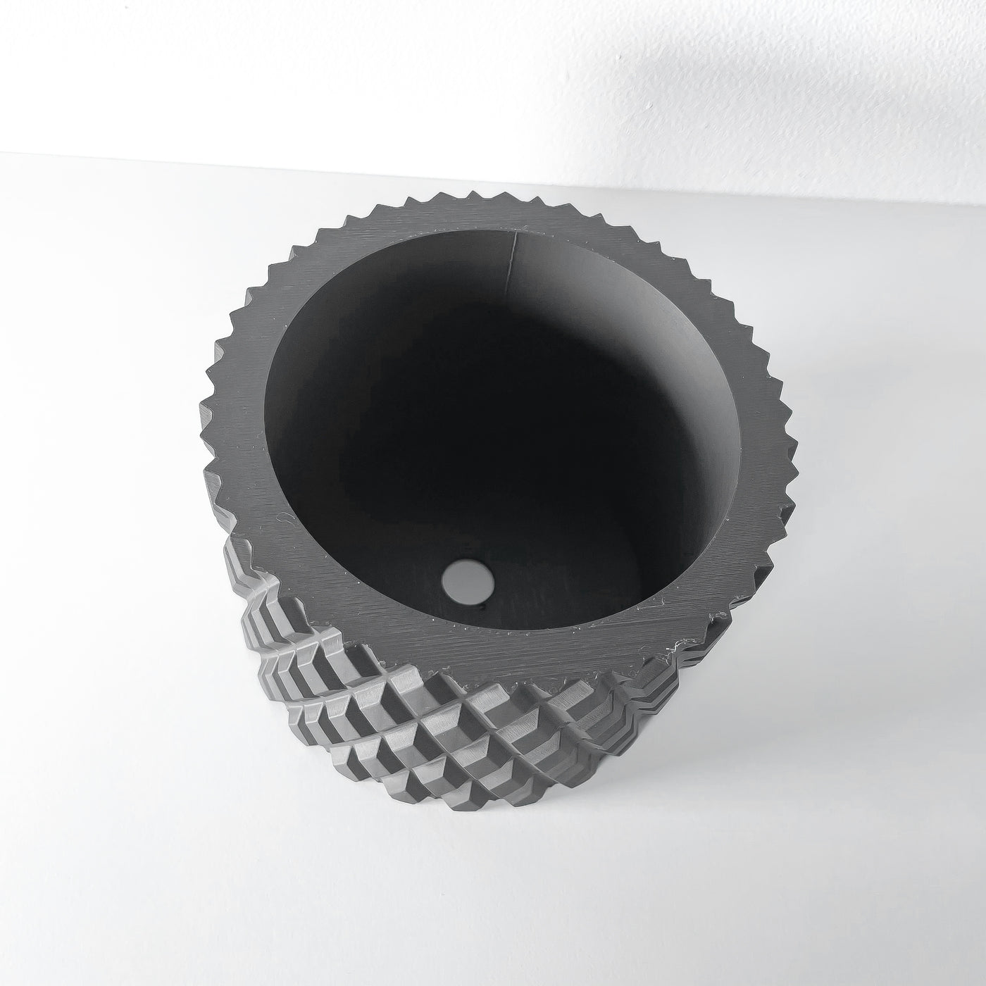 Pexil woven texture indoor planter, product view 5