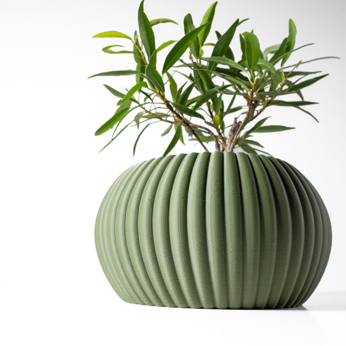 Roni ribbed indoor planter, product view 2