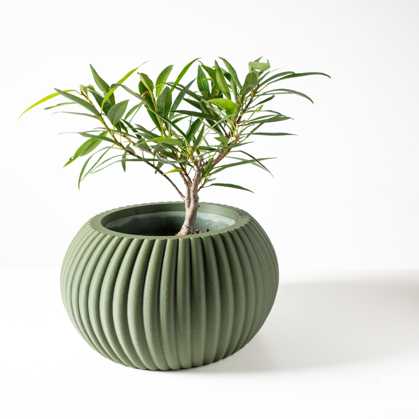 Roni ribbed indoor planter, product view 3