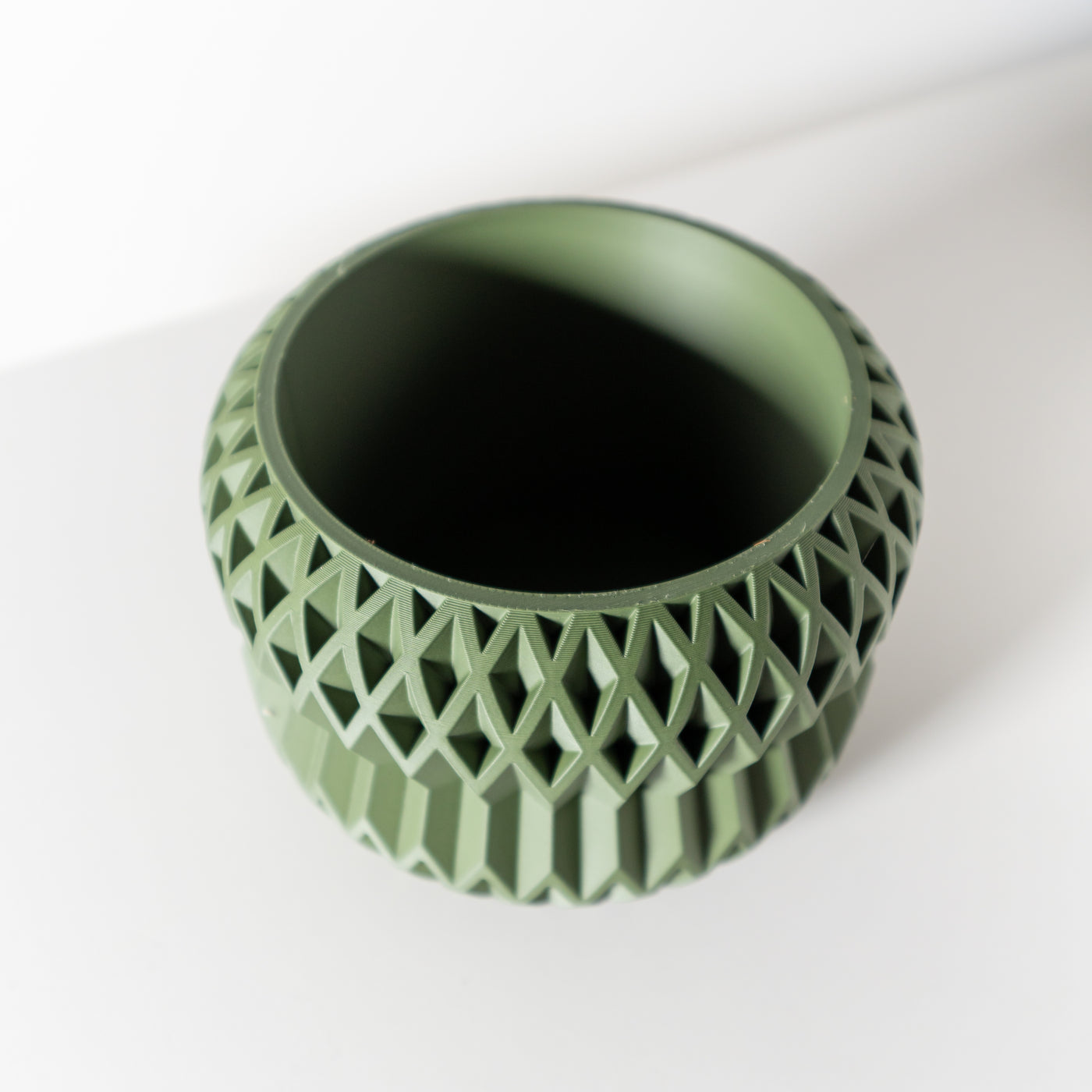 Rydan flowing texture indoor planter, product view 4