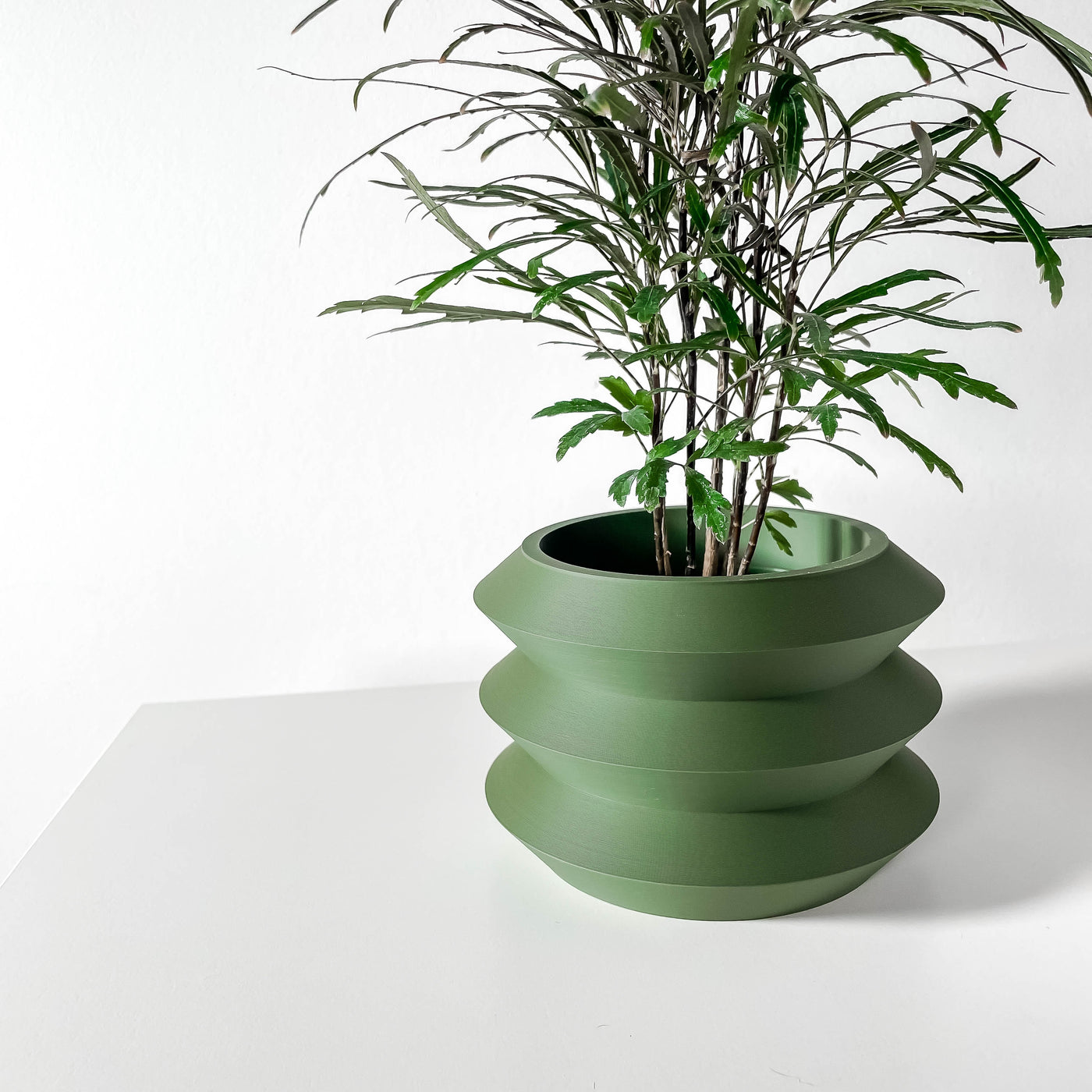 Sima flowing texture indoor planter, product view 2