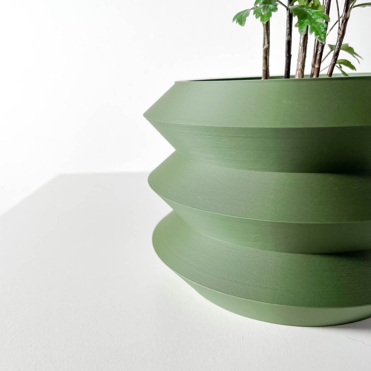 Sima flowing texture indoor planter, product view 4
