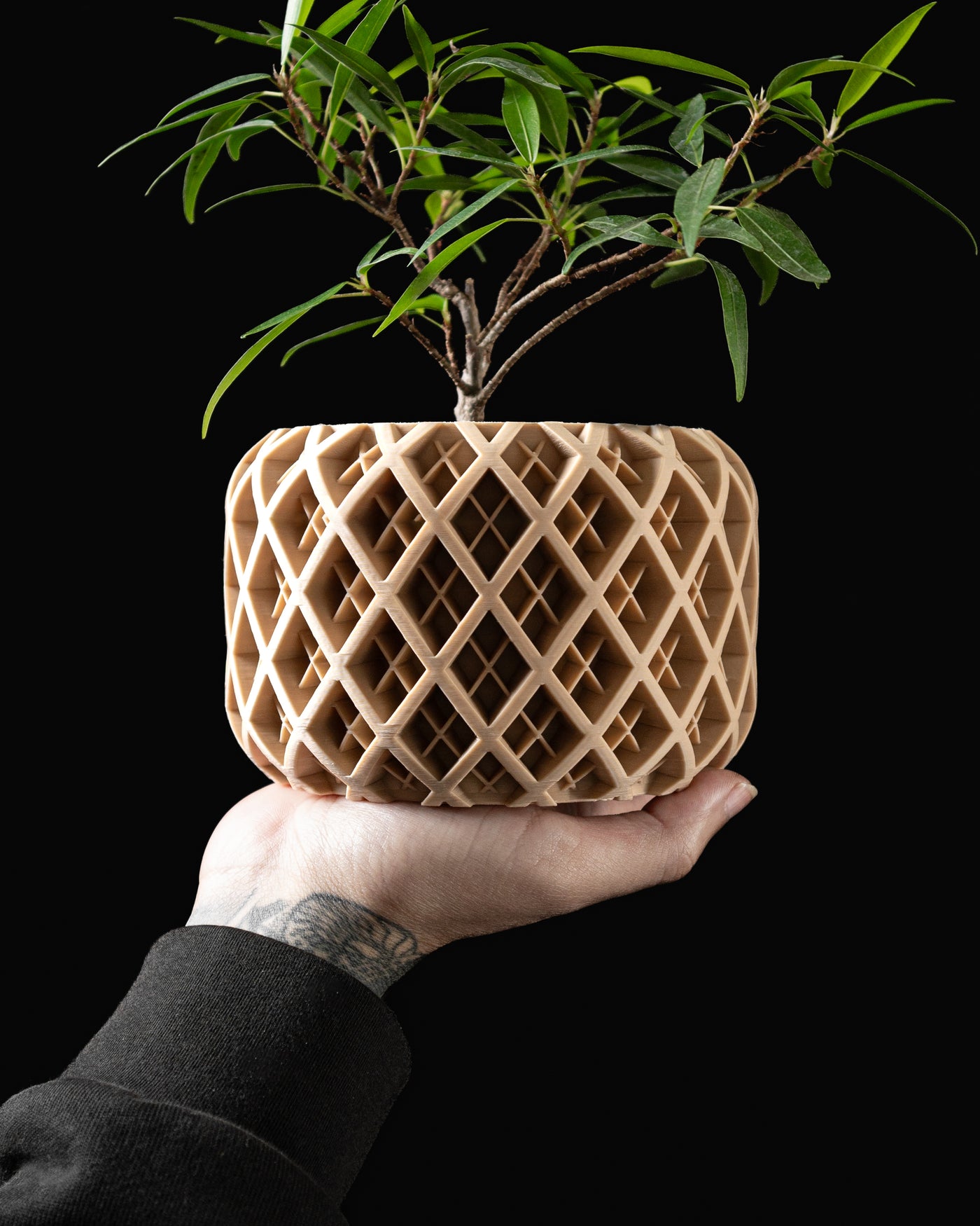 Torio woven texture indoor planter, product view 2
