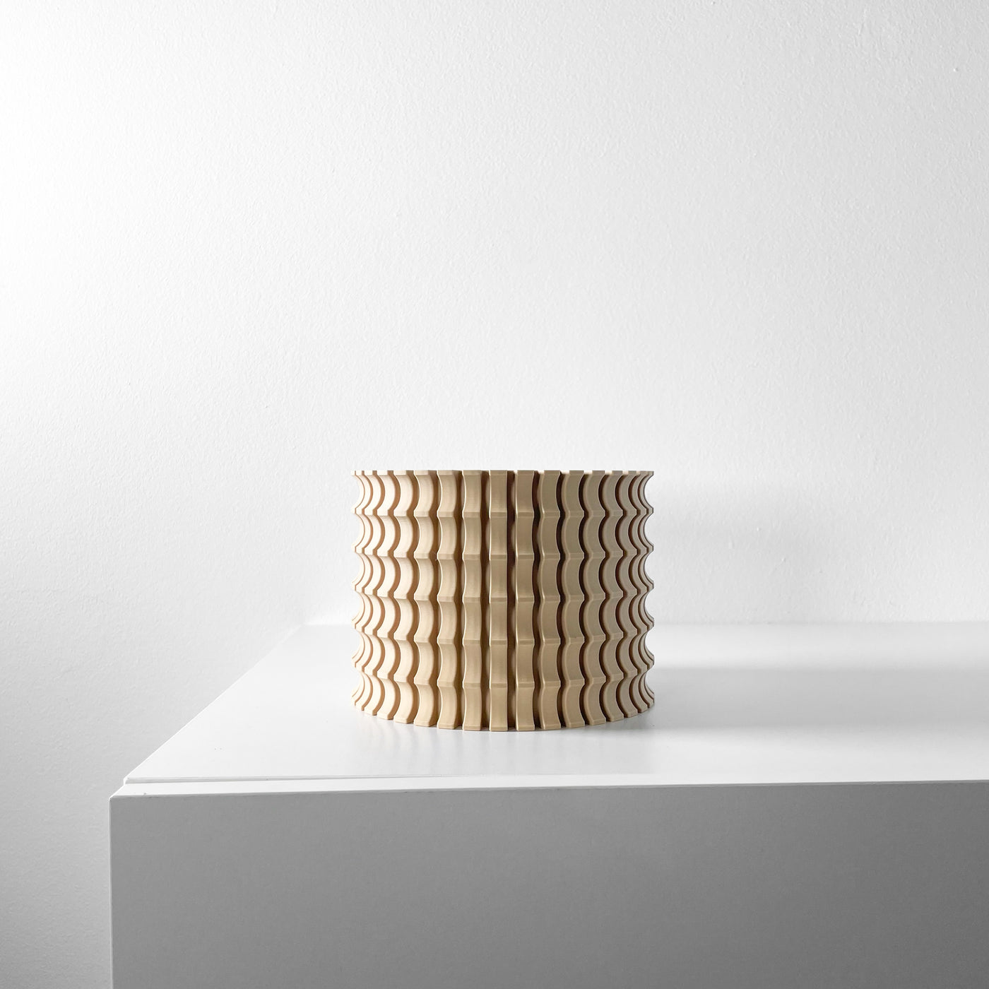 Tulam spiral indoor planter, product view 4