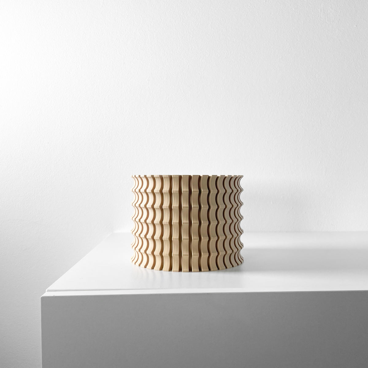 Tulam spiral indoor planter, product view 4