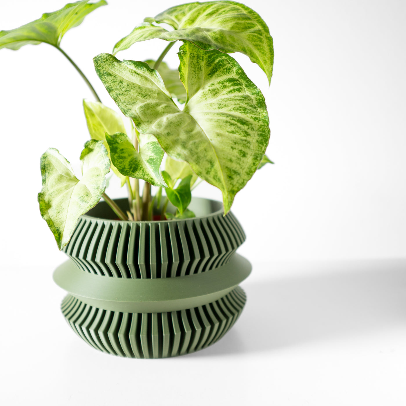 Uldol ribbed indoor planter, product view 7