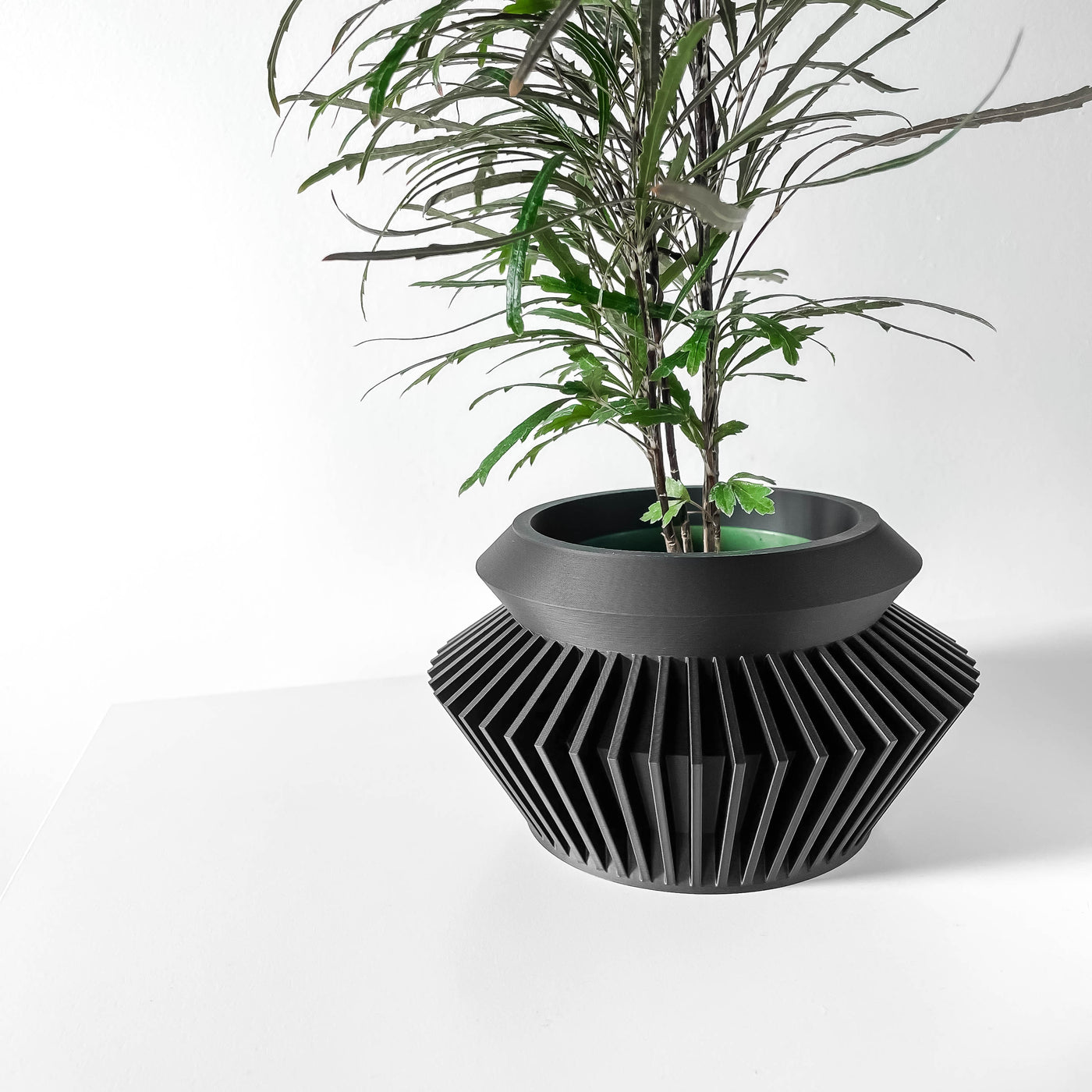 Quano ribbed indoor planter, product view 6