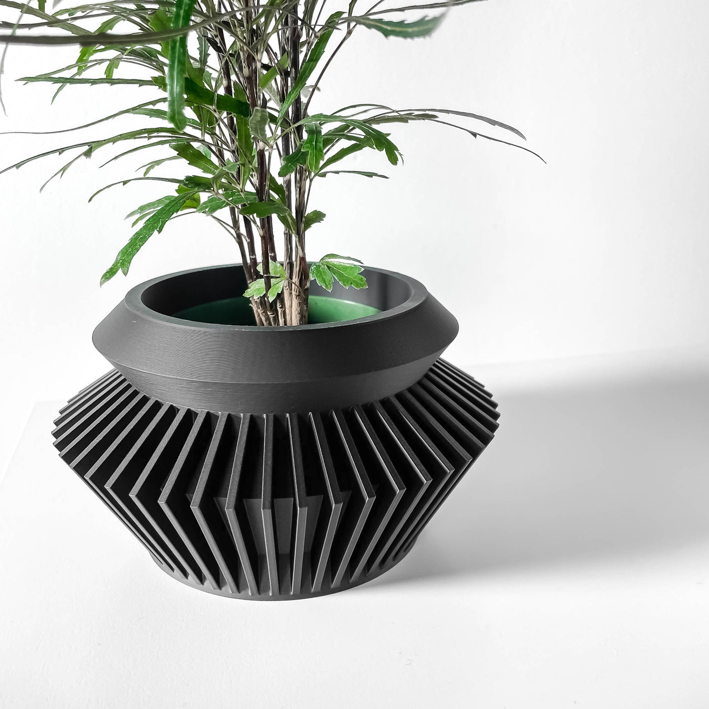 Quano ribbed indoor planter, product view 7