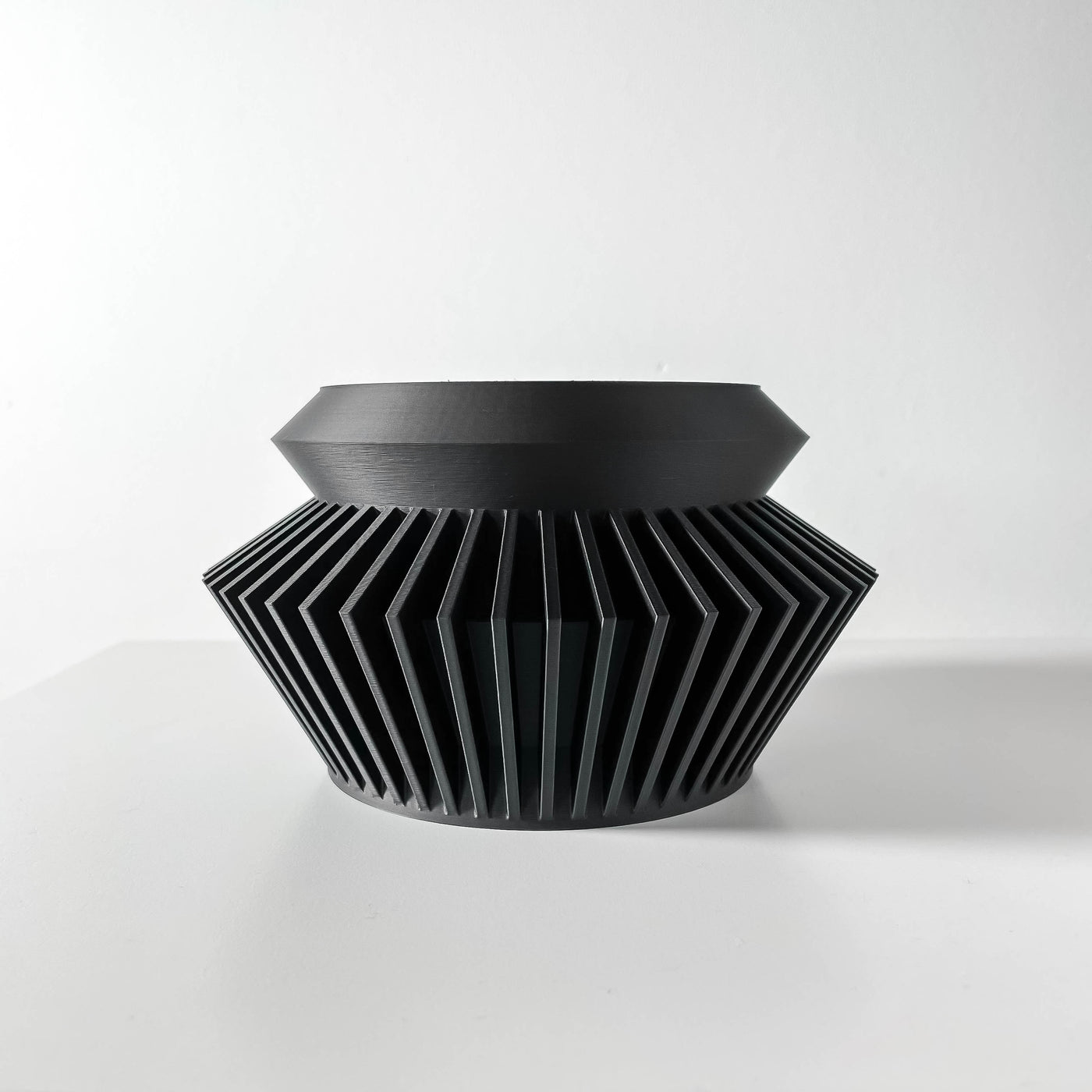 Quano ribbed indoor planter, product view 8