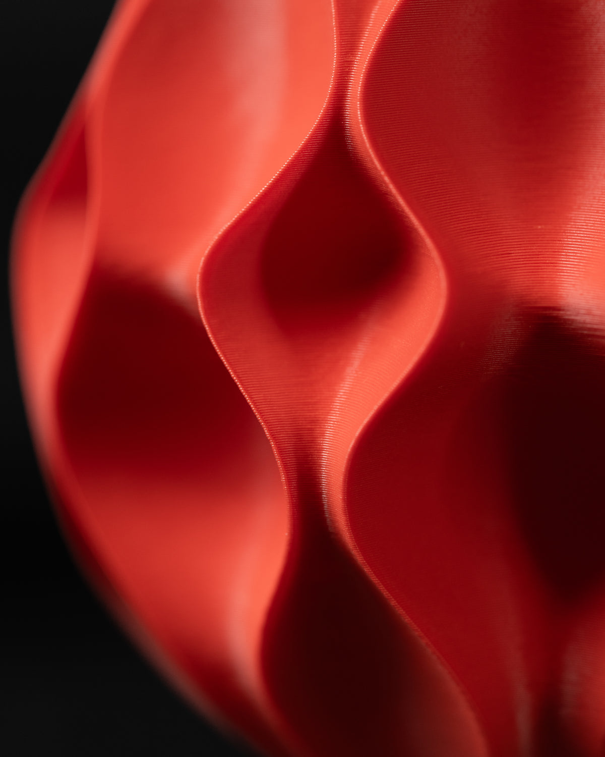 Abyssal sculptural folded vase for flowers, product view 4