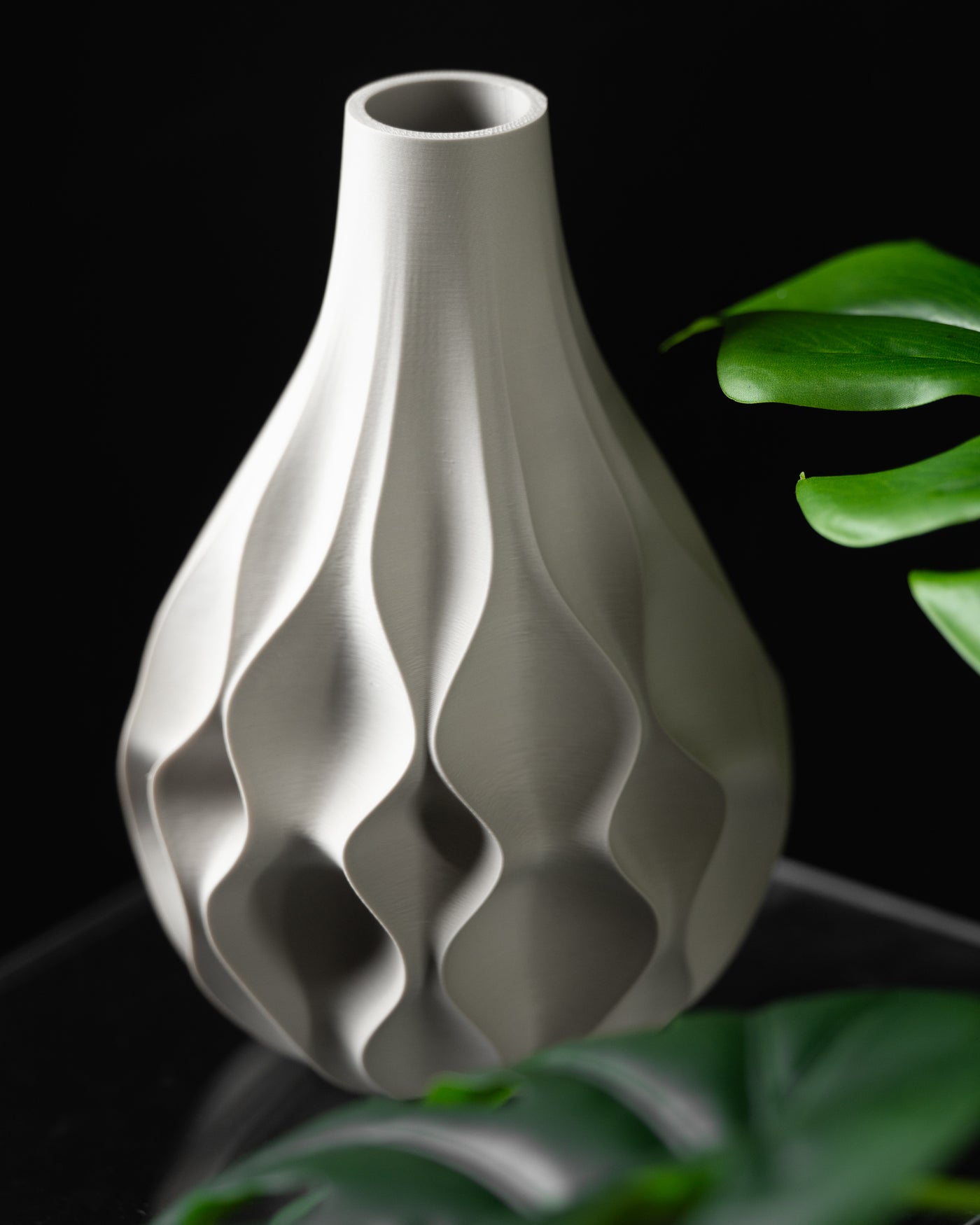 Abyssal spiral vase for flowers, product view 3