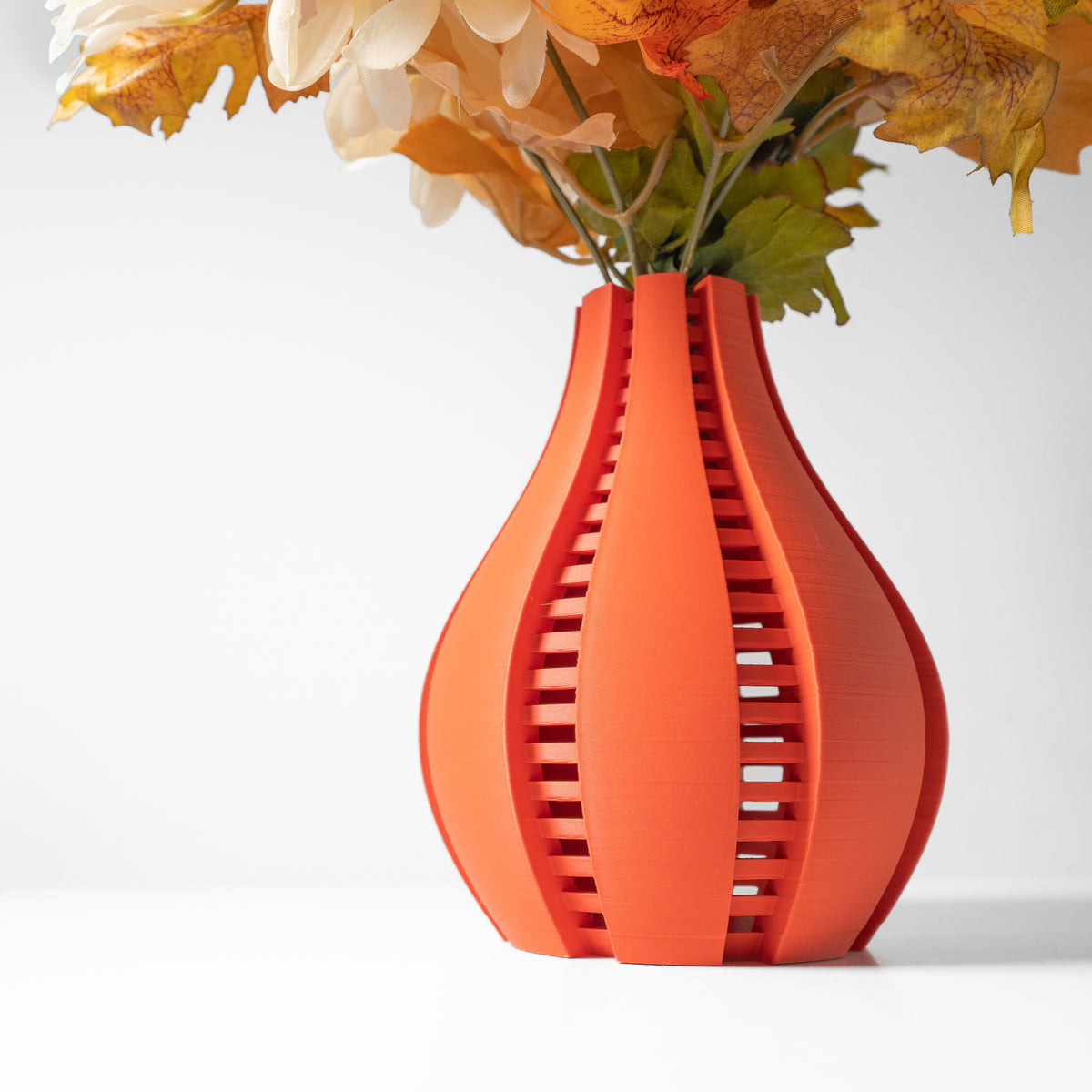 Arik openwork vase for flowers, product view 2